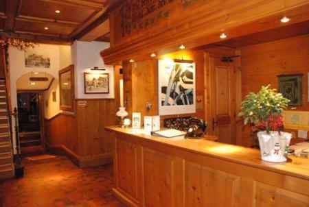Hotel Saanerhof Gstaad Exterior foto